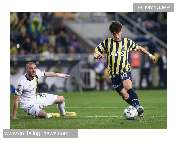 友谊赛精彩回顾:里昂大胜AC米兰战术分析与精彩瞬间揭秘 友谊赛精彩回顾:里昂大胜AC米兰战术分析与精彩瞬间揭秘