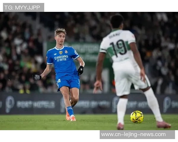 波尔图狂胜皇马四球零封赛场瞬间引发热烈讨论